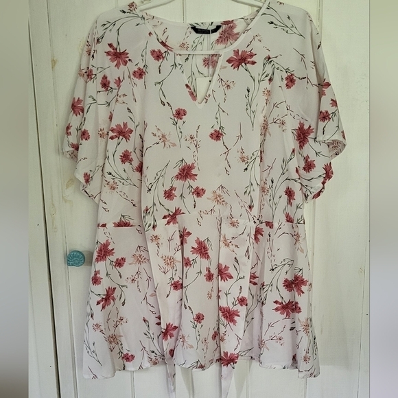 Plain Keyhole Knotted Front Floral Ruffle Sleeve Blouse - Picture 7 of 8